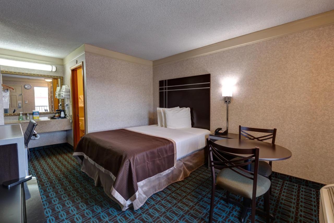 Deluxe Inn - Fayetteville I-95 Extérieur photo
